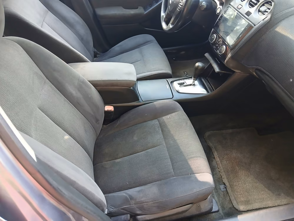 Freshly detailed vehicle exterior
